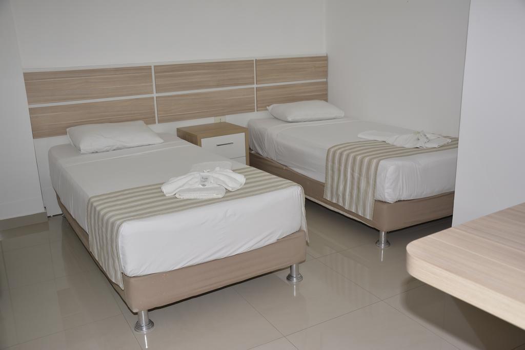 Hotel Salzburgo Ciudad del Este Phòng bức ảnh