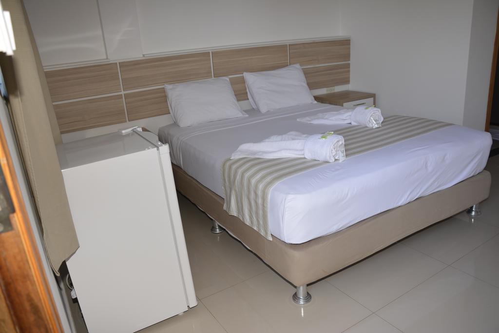 Hotel Salzburgo Ciudad del Este Phòng bức ảnh