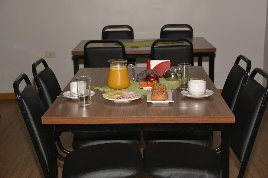 Hotel Salzburgo Ciudad del Este Phòng bức ảnh