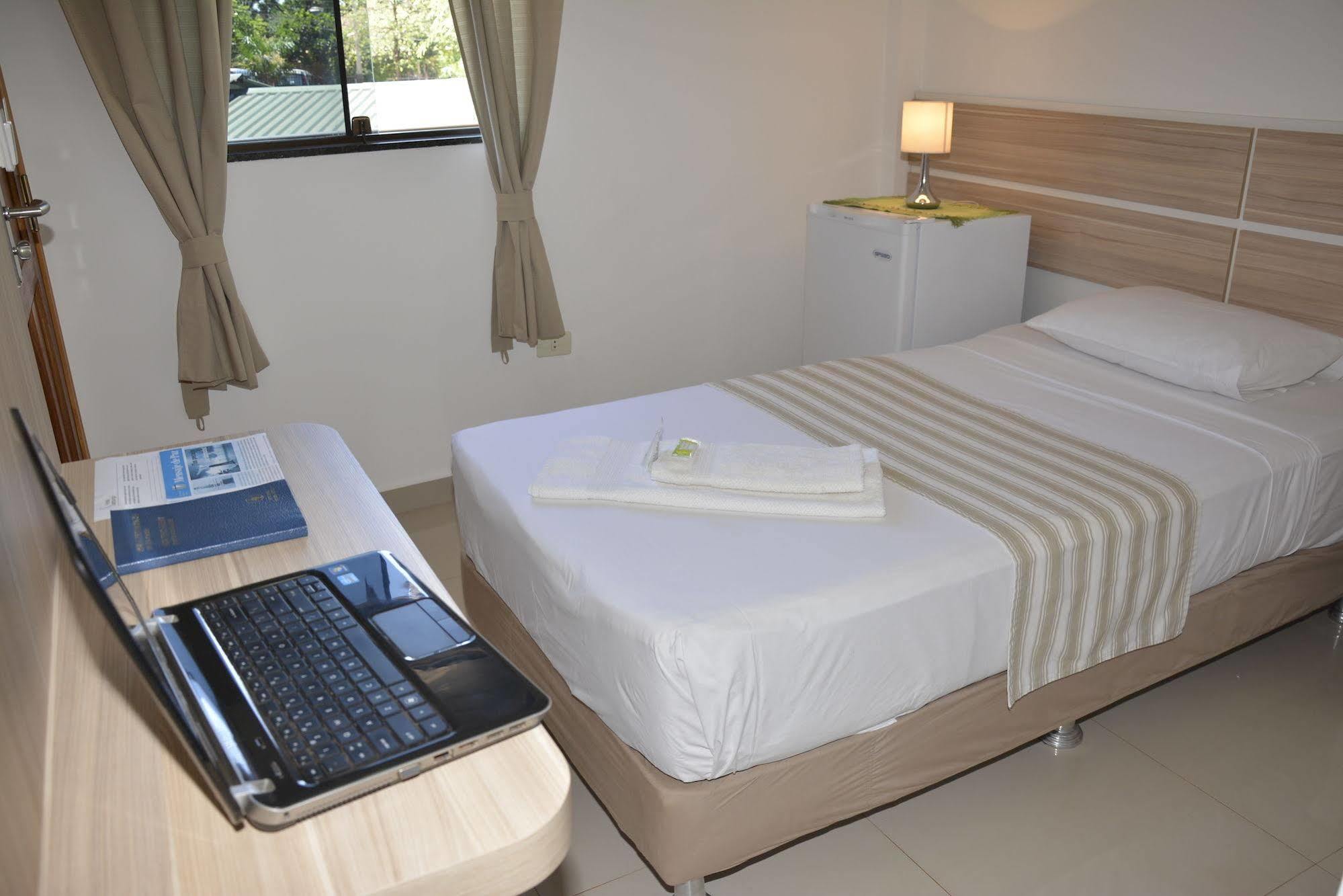 Hotel Salzburgo Ciudad del Este Ngoại thất bức ảnh