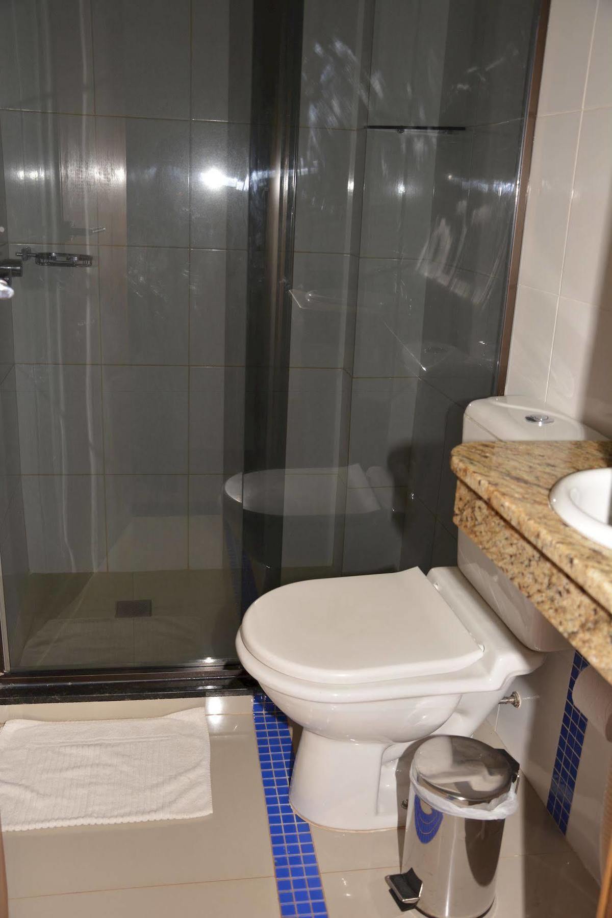 Hotel Salzburgo Ciudad del Este Ngoại thất bức ảnh