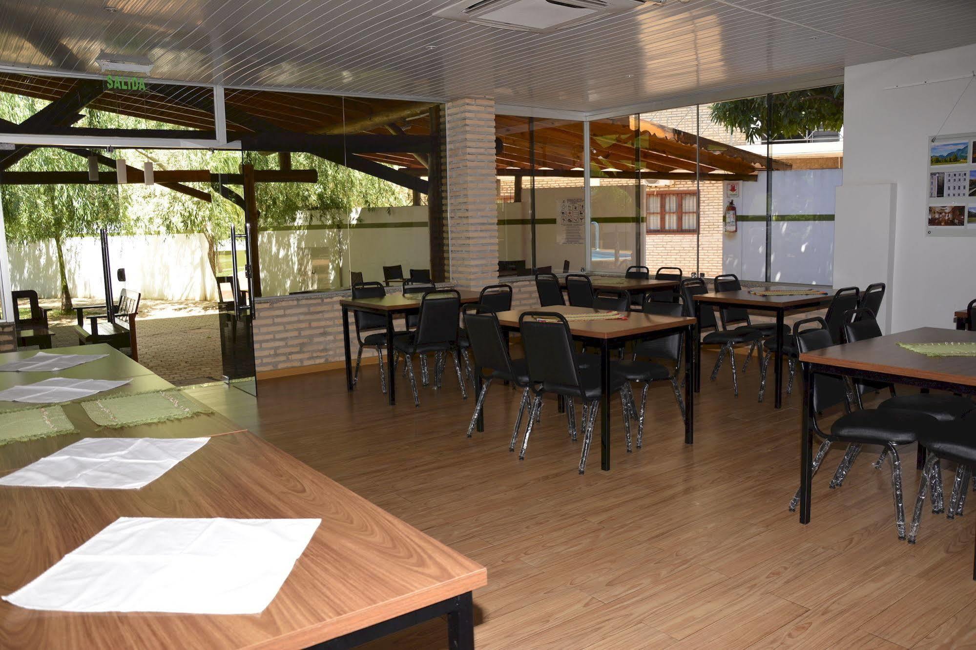 Hotel Salzburgo Ciudad del Este Ngoại thất bức ảnh