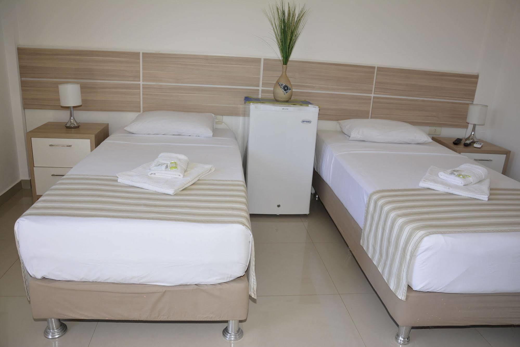 Hotel Salzburgo Ciudad del Este Ngoại thất bức ảnh